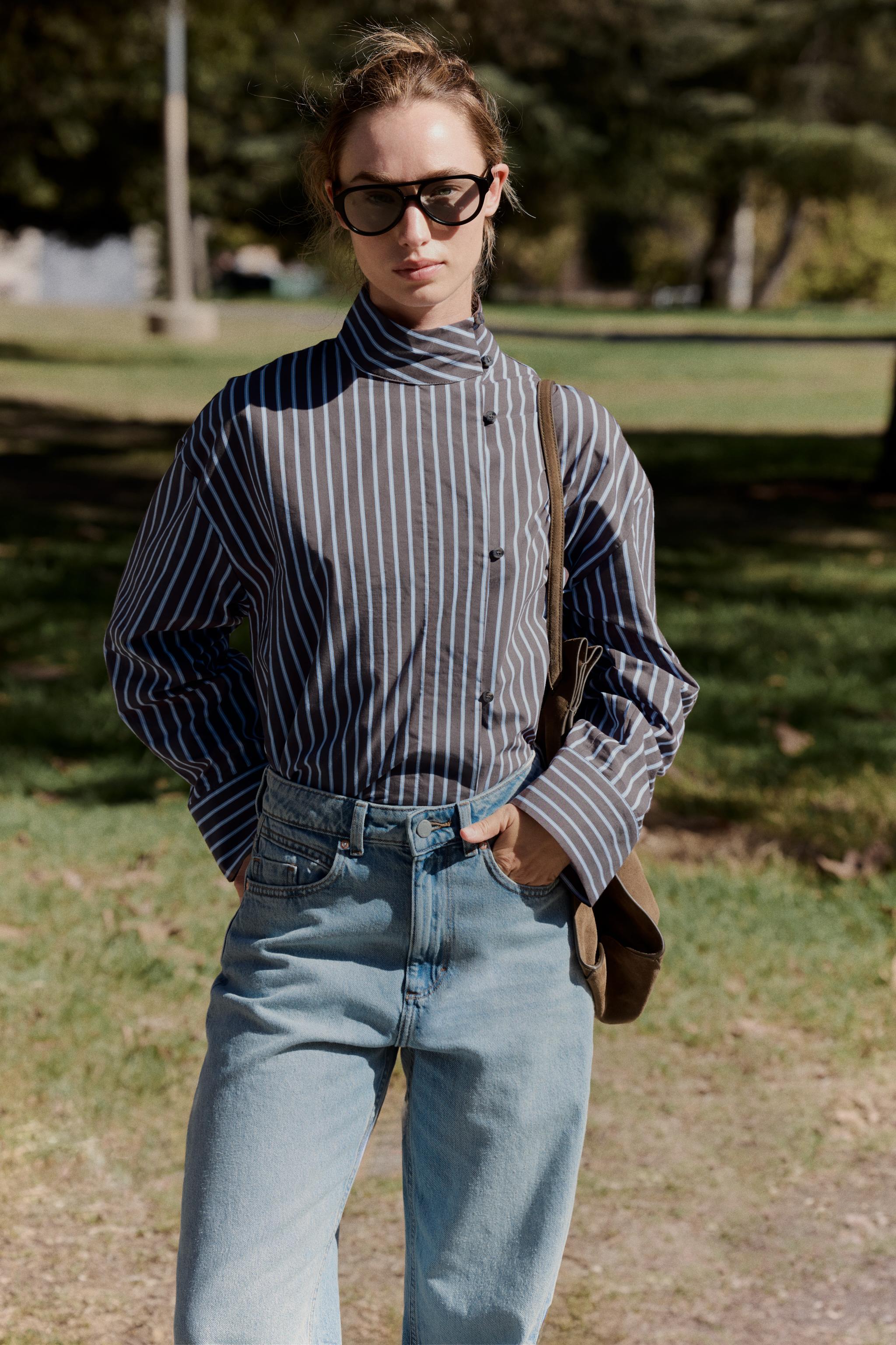 STRIPED HIGH-NECK SHIRT